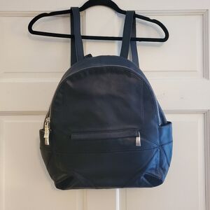 Sorial Black Backpack